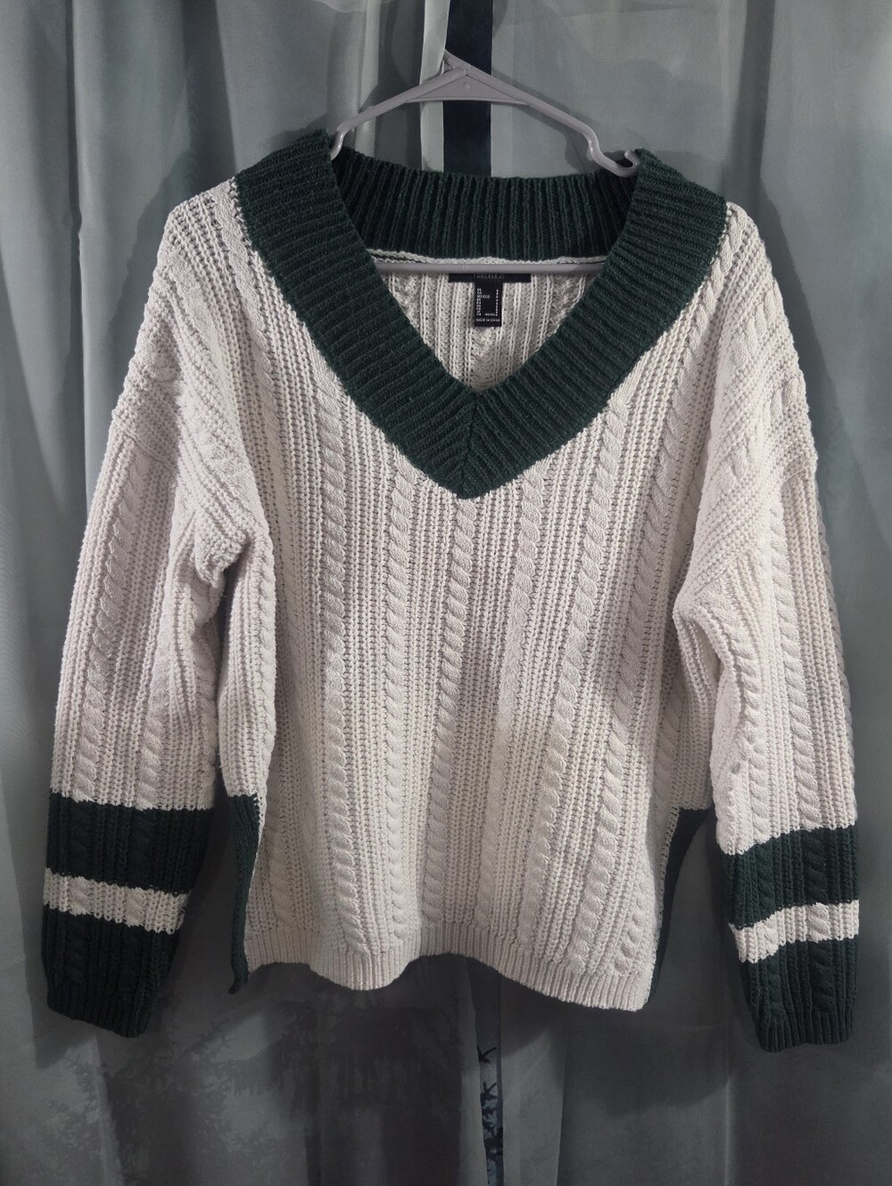 Forever 21 Off White Oversized Cable Knit V-Neck Sweater with Green Trim